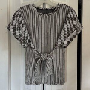 Black & White Striped Cap Sleeve Shirt with Tie Size XS